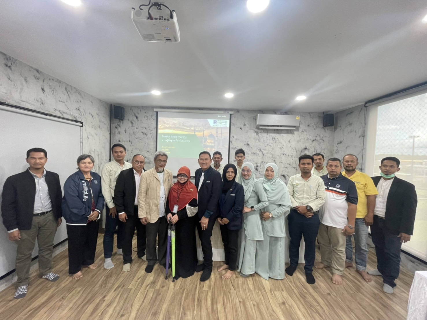 บรรยากาศการอบรมให้ความรู้ จากทีมงานฟิลลิปตะกาฟุล (Takaful Basic Training ) กับตัวแทนเจ้าหน้าที่ผู้ได้รับใบอนุญาตของสหกรณ์อิสลามษะกอฟะฮ จำกัด